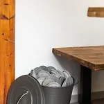 Private Summer House With Swimming Pool, Bar And Pit For Football And Volleyball Hvezdonice
