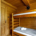 Private Summer House With Swimming Pool, Bar And Pit For Football And Volleyball Hébergement de vacances
