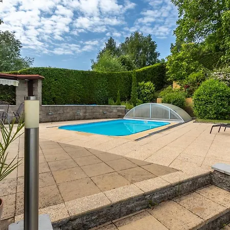 Family With Private Pool, Bar & Sports Field