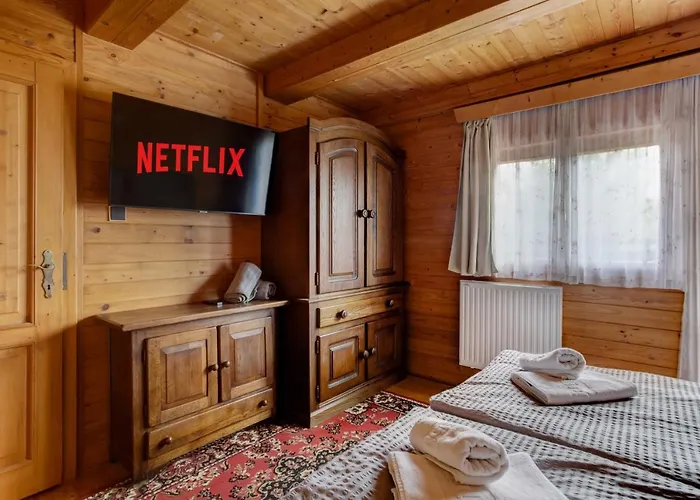 Private Summer House With Swimming Pool, Bar And Pit For Football And Volleyball Casa vacanze Hvezdonice