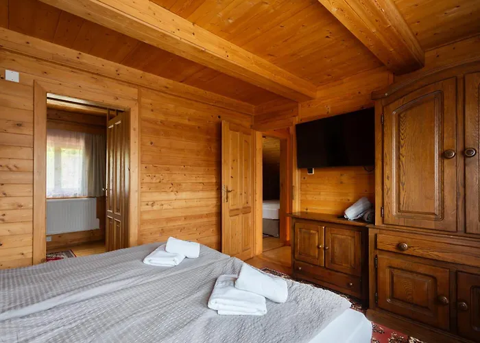 Casa vacanze Private Summer House With Swimming Pool, Bar And Pit For Football And Volleyball Hvezdonice